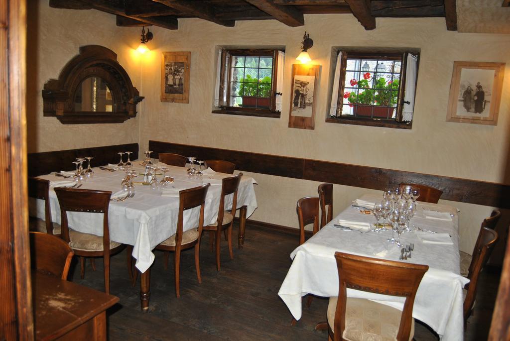 Casa Vacanza La Rocca Chiesa in Valmalenco Exterior photo