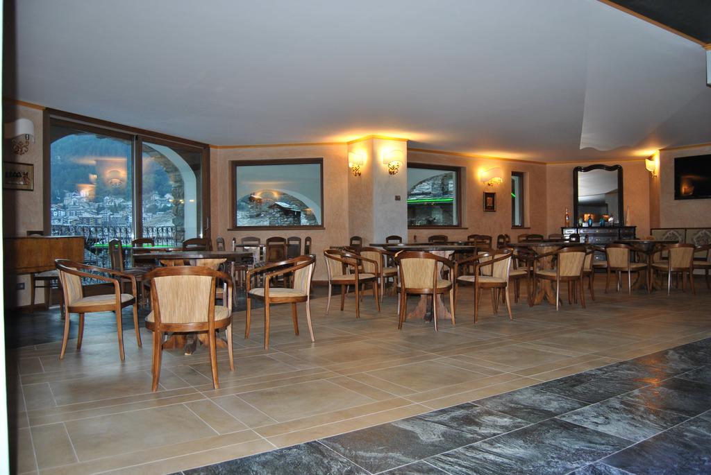 Casa Vacanza La Rocca Chiesa in Valmalenco Exterior photo
